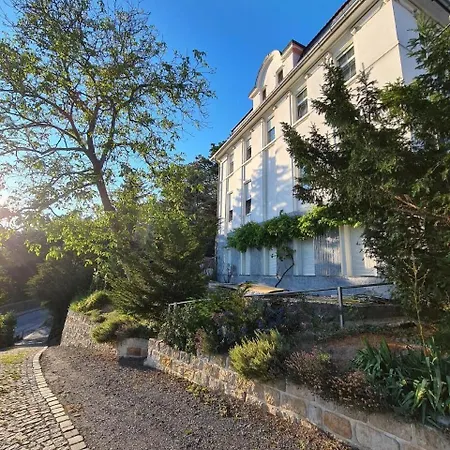 Gemuetliche In Niederpoyritz Mit Garten Drezno